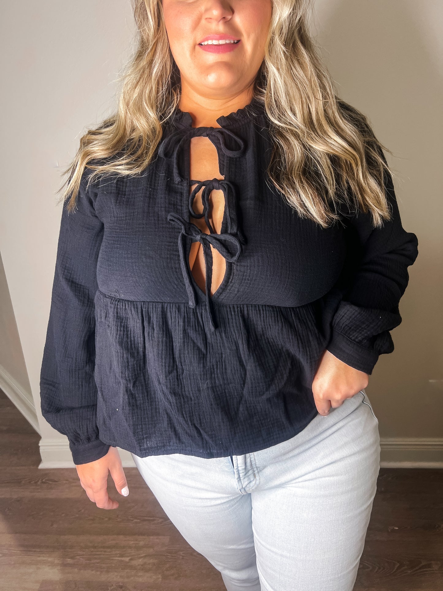 Willow Bow Tie Top Black
