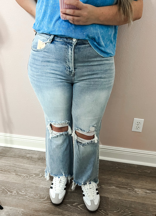 Elle Risen Crop Straight Distressed Jeans - Light Wash