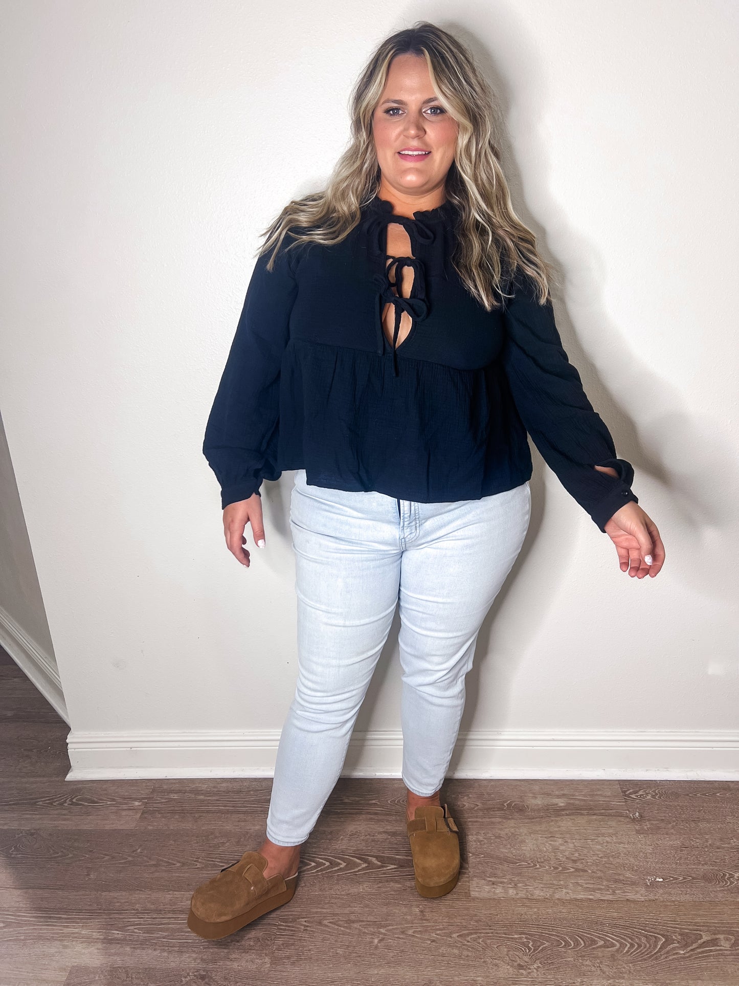 Willow Bow Tie Top Black