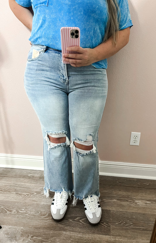Elle Risen Crop Straight Distressed Jeans - Light Wash