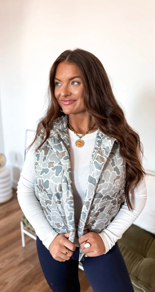 PREORDER - DUCK CAMO VEST - SAGE GREEN